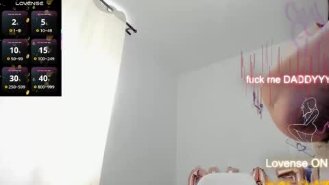 Esmeralda online show from February 24, 8:18 pm