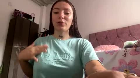 estefa1 online show from June 8, 9:25 pm