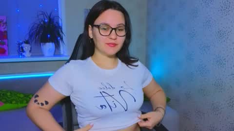 EsterPlayful online show from November 28, 8:50 am