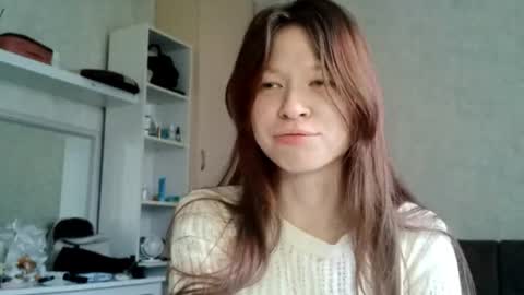 etsukokolakowski online show from November 20, 7:20 am