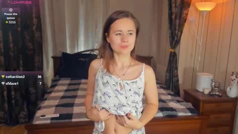 Snapshot of eugeniabrainard chatting on October 23, 8:53 am Eugenia online show from October 23, 8:53 am