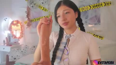 Evaa Depp online show from November 1, 5:39 pm