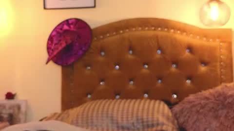 Eva Foxs  online show from November 19, 10:32 pm