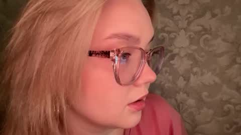 eva_kittenn online show from October 2, 7:19 pm