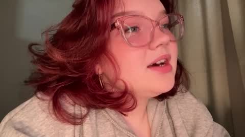 eva_kittenn online show from April 8, 11:45 am