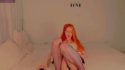 eva_meyer online show from December 17, 6:12 pm