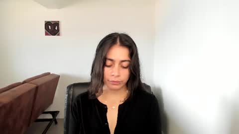 eva_monn online show from August 4, 5:41 pm