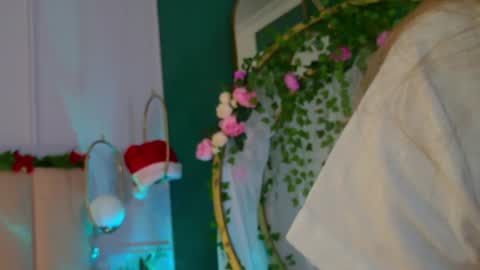 Eva online show from December 16, 5:27 am