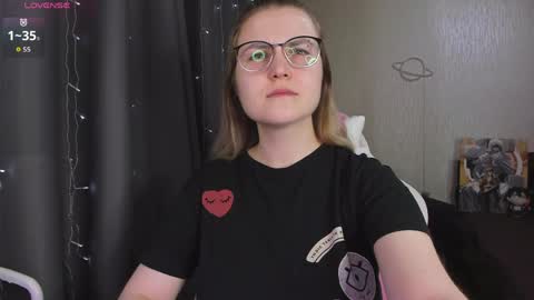 Eva online show from April 4, 2:38 pm