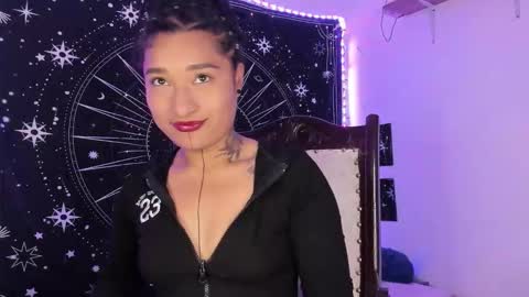 Eva  online show from November 22, 8:39 am