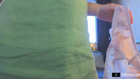 Hi there i am Eva and i wish create a nice community with you so join my Ticket Show for more pleasure online show from September 30, 1:06 pm