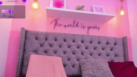 eva_smith5 online show from April 21, 1:42 am