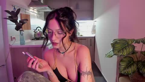 Fansly -  - use this referral link to support me  online show from April 10, 6:14 pm