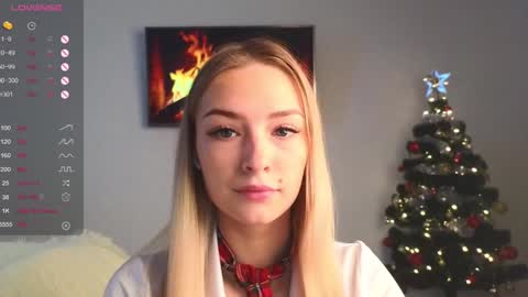 Hello Im Eva online show from January 19, 12:50 pm