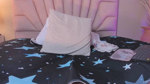  Eva  online show from July 30, 9:48 pm