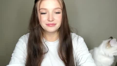 Eva online show from October 25, 6:15 pm