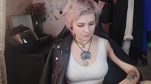 Eva Brownie online show from February 27, 8:17 am