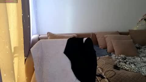 Eva online show from November 25, 7:10 am