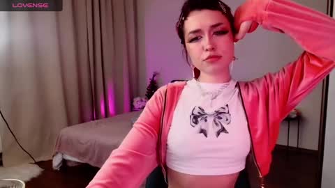 Annice online show from January 9, 6:47 pm