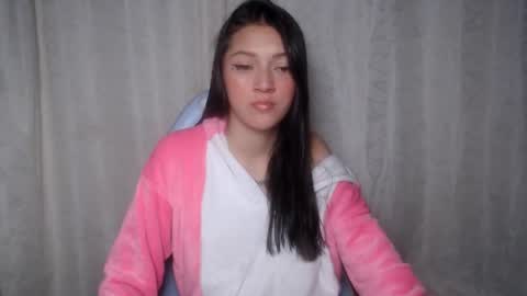 evangeline_petite online show from June 7, 10:49 pm