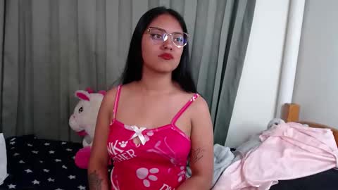 evangelineblossom03 online show from September 24, 1:59 am