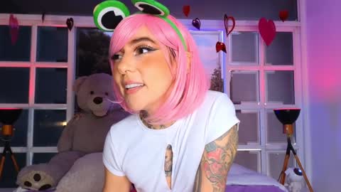 Evangelyne online show from February 4, 3:47 pm