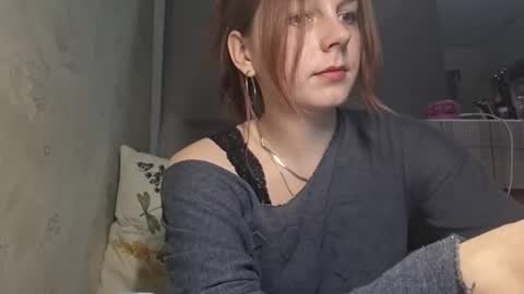 evashinee_ online show from June 30, 6:29 pm