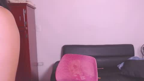 Snapshot of eve_rox18 chatting on October 5, 10:04 pm Eve Rox18 online show from October 5, 10:04 pm