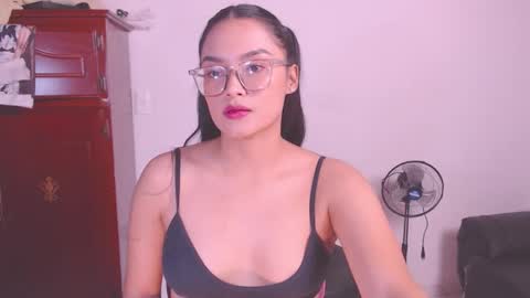 Snapshot of eve_rox18 chatting on October 9, 5:22 am Eve Rox18 online show from October 9, 5:22 am