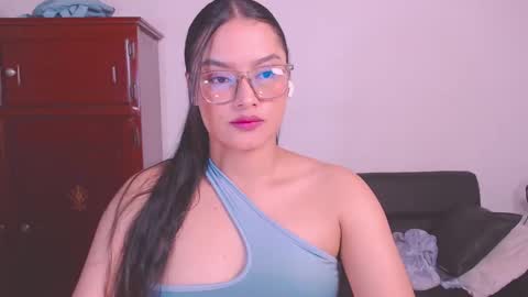 Snapshot of eve_rox18 chatting on September 18, 10:47 am Eve Rox18 online show from September 18, 10:47 am