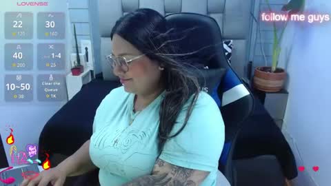 evelin zaens online show from June 3, 4:02 am