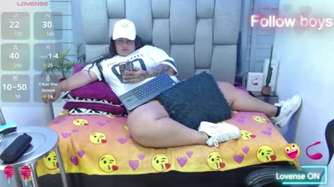 evelin zaens online show from April 11, 8:07 am