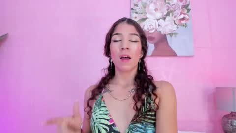 evelyn__rose1 online show from March 3, 6:36 pm