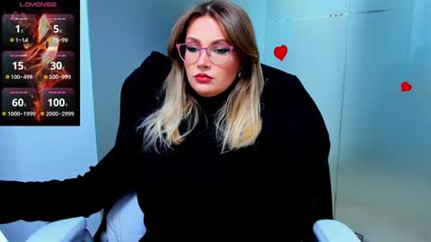 evelyne_rose online show from February 12, 5:58 am