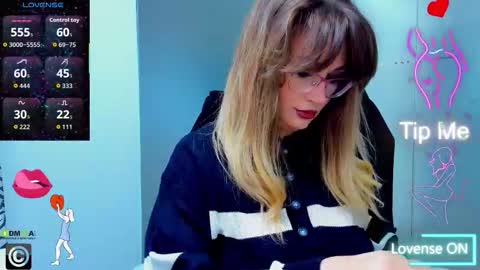 evelyne_rose online show from October 21, 5:11 am