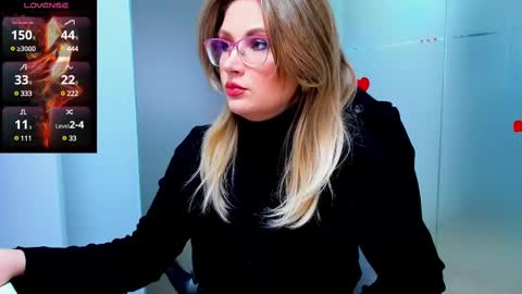 evelyne_rose online show from February 28, 6:21 am