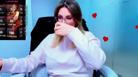 evelyne_rose online show from February 20, 6:28 am