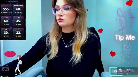 evelyne_rose online show from November 10, 6:19 am