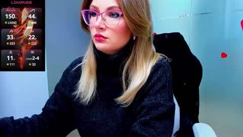 evelyne_rose online show from February 16, 5:37 am