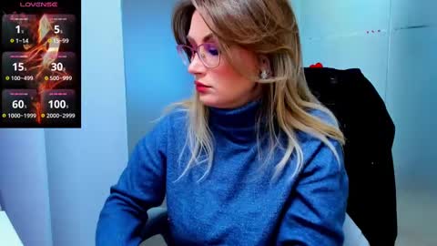 evelyne_rose online show from February 21, 6:07 am