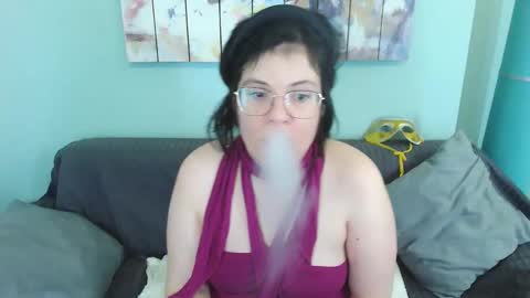 Everly online show from February 9, 8:13 pm