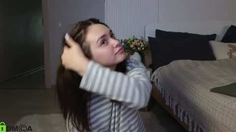 evi_woow online show from January 29, 8:25 pm