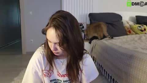 evi_woow online show from March 7, 10:43 pm