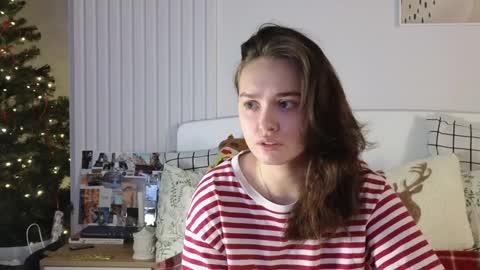 evi_woow online show from December 29, 7:32 pm