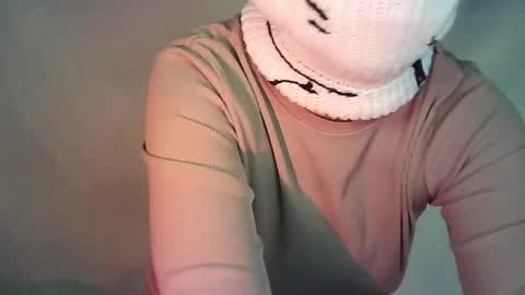 Renesme White Im here from Monday to Friday online show from May 11, 2:35 am