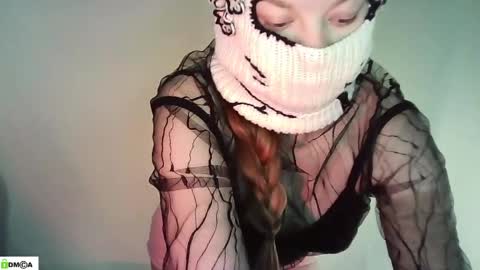 Renesme White Im here from Monday to Friday online show from May 12, 1:36 am