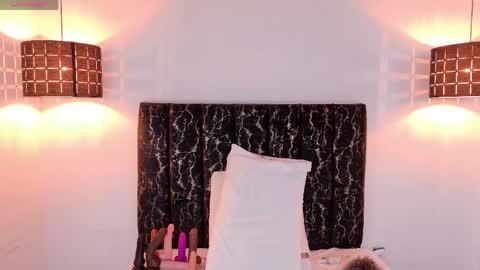 evvaa_moon online show from June 3, 12:50 pm