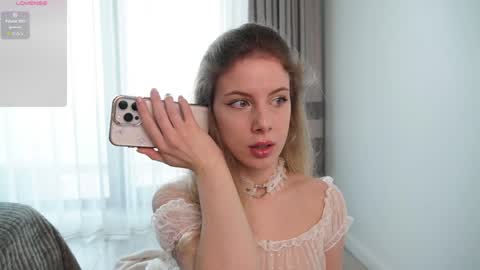 Evy online show from April 5, 10:47 am