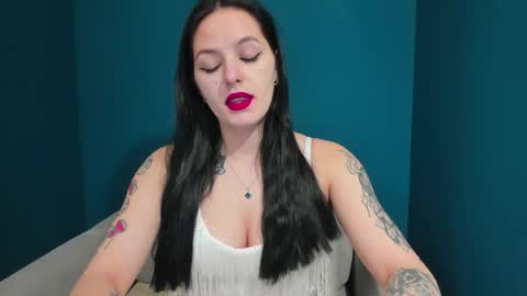 ewelynscott online show from March 9, 9:29 pm