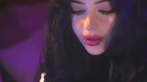 Alyson online show from January 6, 11:08 pm